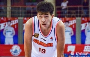 媒体人：有意徐昕的队很多 同曦青岛在内 就看谁的报价广东更满意