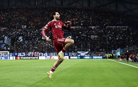 开云APP-3-0！萨拉赫失单刀，索博斯洛伊致敬小罗，利物浦剑指欧冠16强